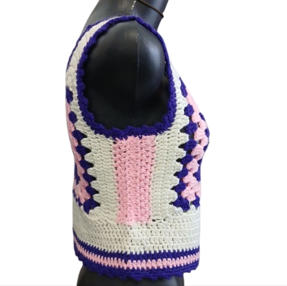 Vintage 70s Crochet Granny Square Handmade Top - Picture 3 of 9